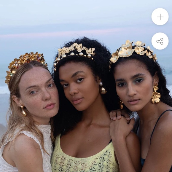 Davie & Chiyo Handmade Bridal Head Piece - Picture 1 of 14